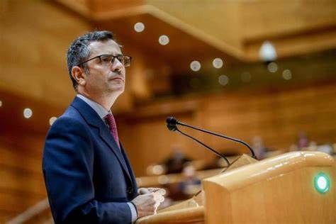 El ministro Félix Bolaños contesta a la intervención de Asier Antona en el Senado