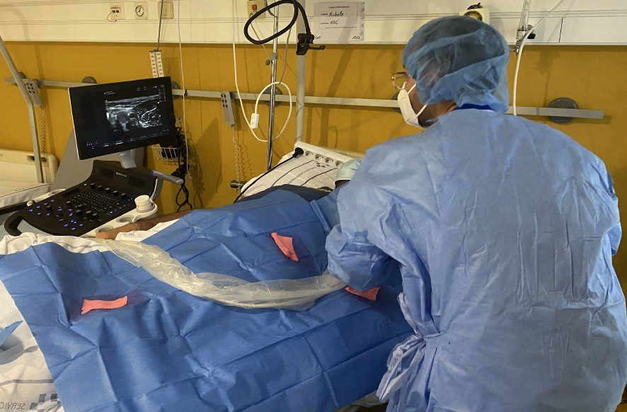 El Hospital Universitario de La Palma incorpora la ecografía guiada en la terapia intravenosa