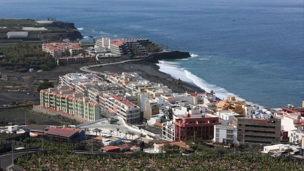 El Cabildo organiza los accesos con acompañamiento para los vecinos de Puerto Naos y La Bombilla de los próximos meses