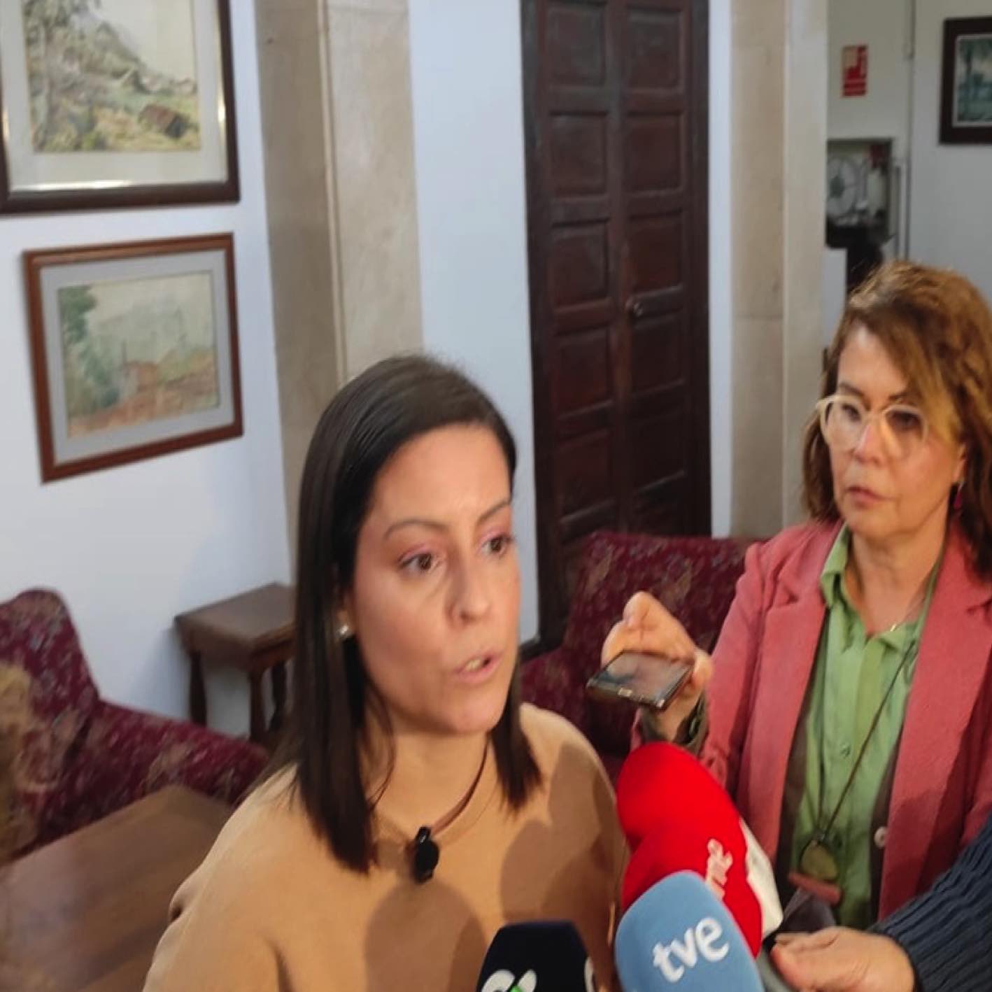 Yaiza Castilla: “Esto no es bueno para el turismo de La Palma, ni para las instituciones, ni para los palmeros”