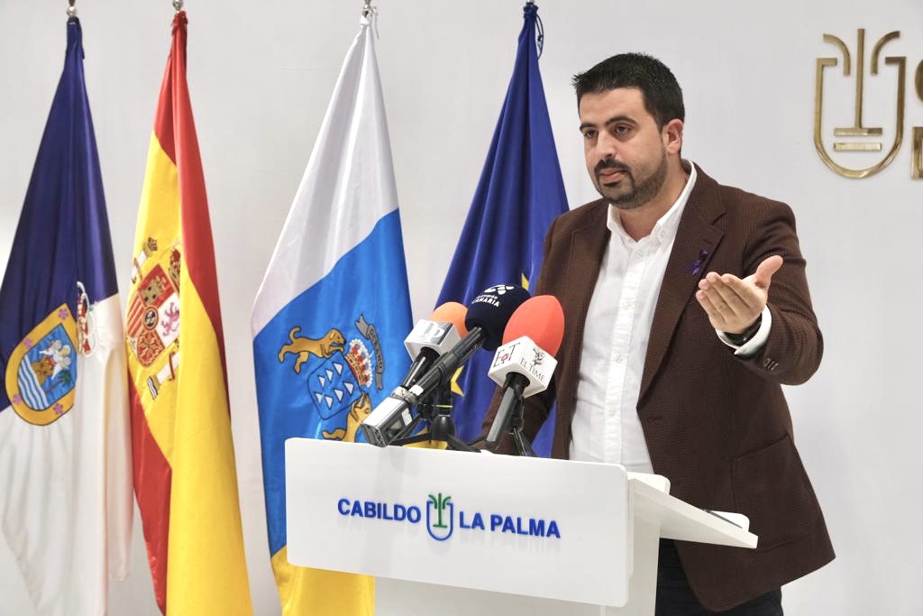 El PSOE reclama al Cabildo reforzar el servicio de guaguas con Charco Verde y El Remo