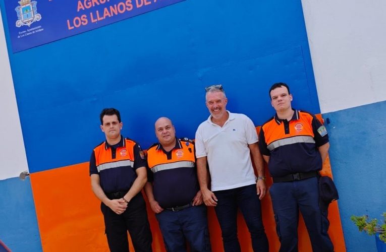 Protección Civil de Los Llanos de Aridane apoya al operativo del incendio en Tenerife