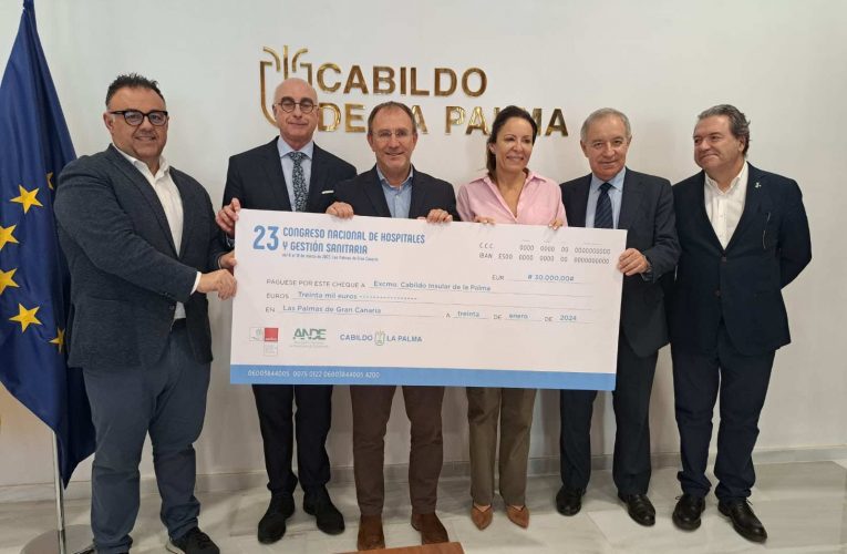 El Cabildo de La Palma recibe una donación de 30.000 destinada a mejorar la salud mental