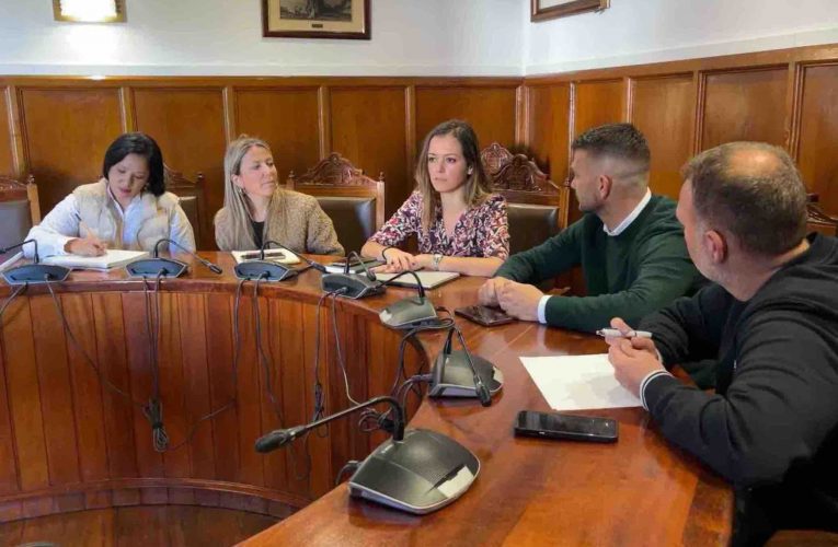 El Cabildo mantiene encuentros con todos los ayuntamientos de la Isla para abordar la transformación digital, el comercio y la promoción económica