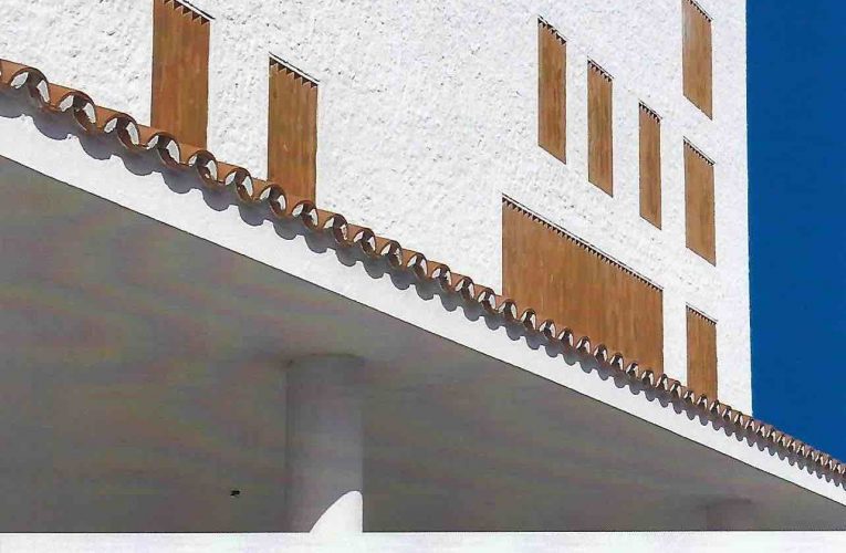 Un estudio subraya la importancia de la arquitectura del Centro Parroquial de Breña Baja