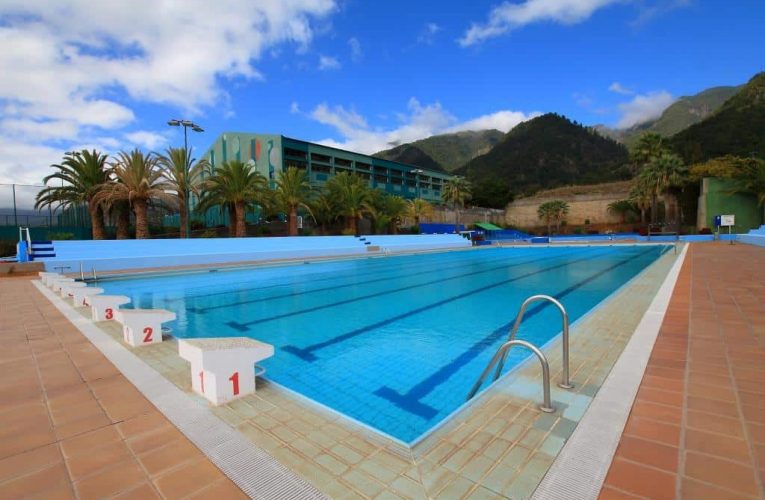 El Cabildo abre al uso la piscina de la Ciudad Deportiva de Miraflores