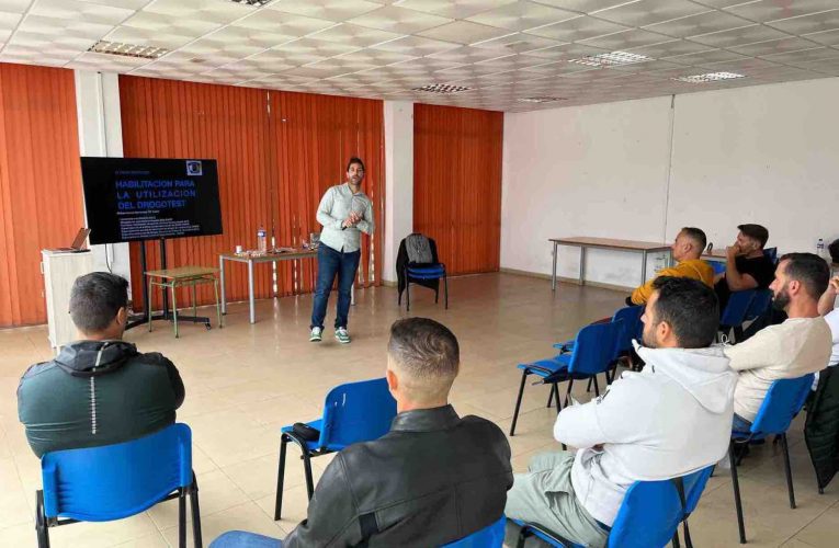 La Consejería de Presidencia forma agentes de las policías locales de La Palma en materia de drogas 