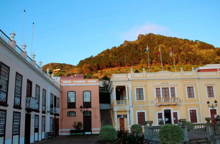 Ayuntamiento y Cabildo avanzan en la creación de la nueva residencia de mayores de Villa de Mazo
