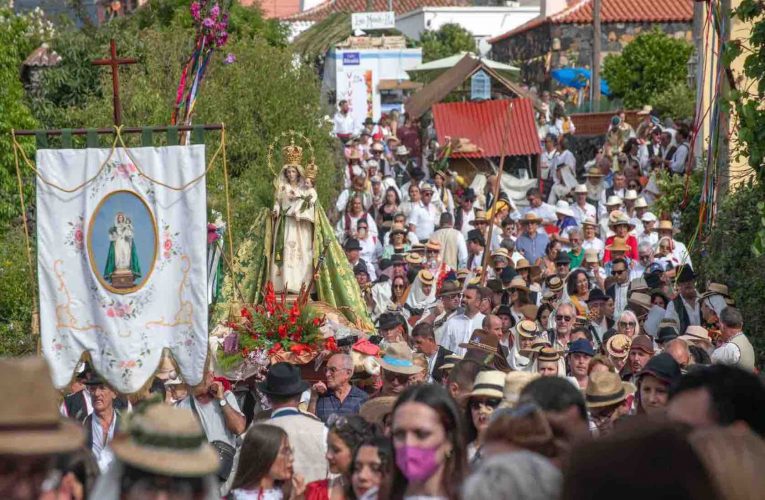 El Paso publica las bases del concurso del cartel anunciador de la Bajada de la Virgen del Pino 2024