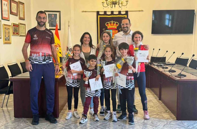 El Ayuntamiento felicita al club de ajedrez Baltajaque tras lograr grandes resultados en los campeonatos de Canarias