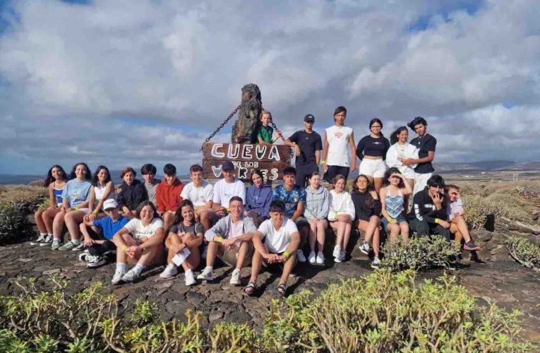 Jóvenes de El Paso visitan Lanzarote y La Graciosa en el marco del proyecto ‘Conoce las Islas’