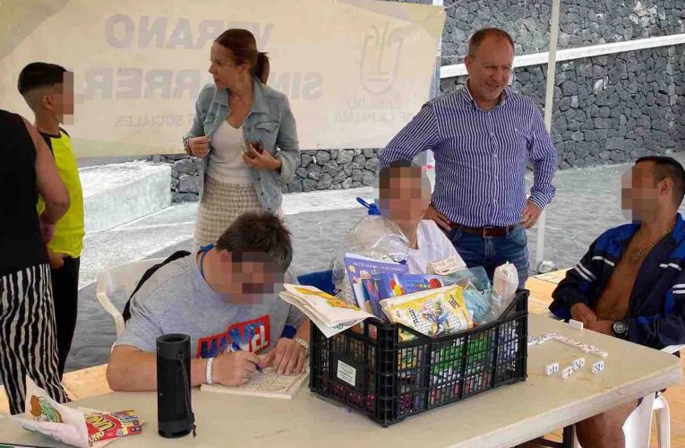 Una treintena de personas disfrutan de un ‘Verano sin Barreras’ en Bajamar y Tazacorte