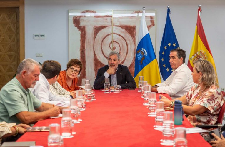 Gobierno y entidades constatan la situación “límite” del sistema de atención a menores migrantes por falta de inmuebles y personal