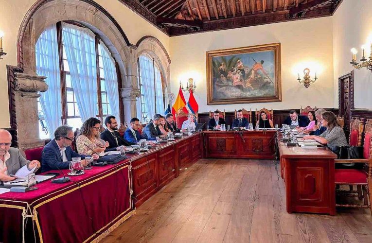 El alcalde de Santa Cruz de La Palma dispara con su nuevo sueldo el coste del grupo de Gobierno más caro de la historia del municipio