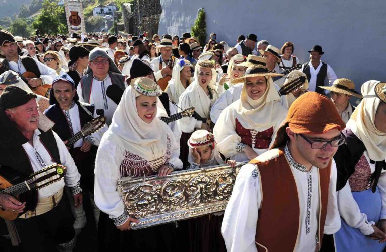 Santa Cruz de La Palma afronta una intensa programación este fin de semana con la Bajada del Trono como acto principal