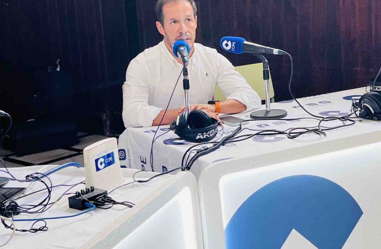 Mariano Hernández Zapata destaca la apuesta del Gobierno de Canarias por la energía solar en todos los institutos de La Palma