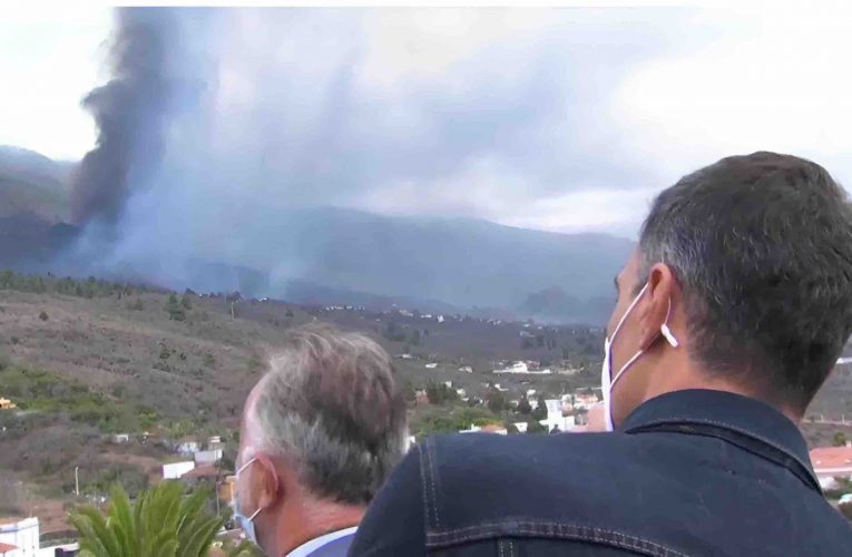 Los agricultores afectados por el volcán exigen a Pedro Sánchez que cumpla su palabra con La Palma y apruebe ya el decreto ley que financiará reconstruir sus plataneras