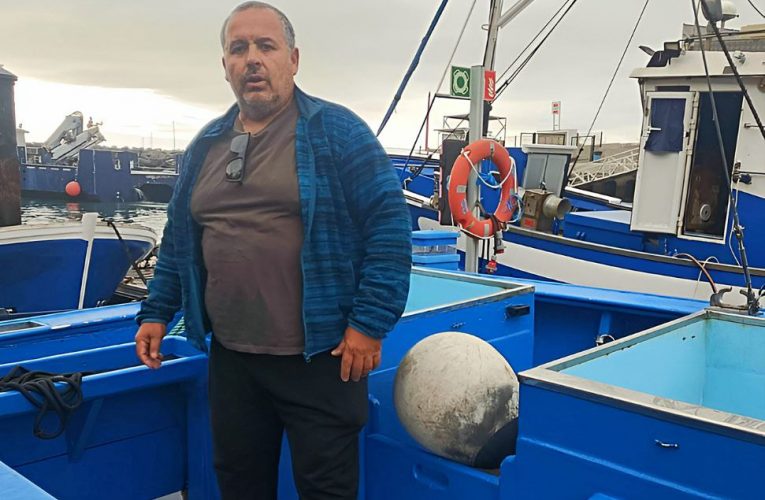 Los pescadores de La Palma piden un frente común en Canarias para frenar el cerco industrial y las jaulas de engorde de atún