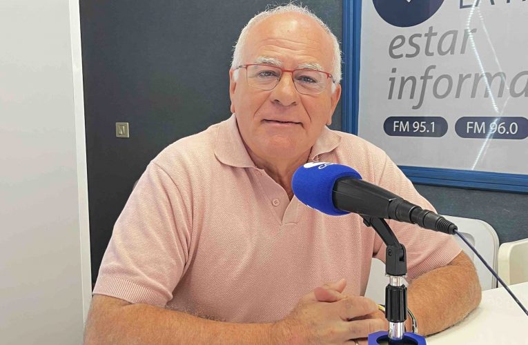 Carlos Cabrera acusa al grupo de gobierno del Cabildo de “glorificar al líder” en la comunicación institucional