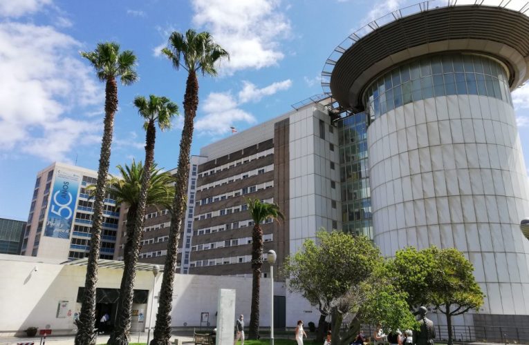 Una paciente palmera denuncia que viajó a Tenerife para una consulta médica y, al llegar, le comunicaron que la doctora estaba en huelga